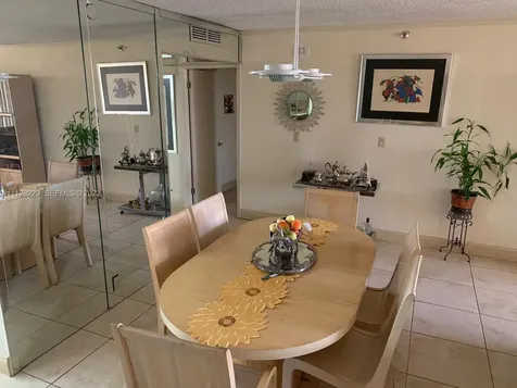 8877 Collins Avenue Surfside FL 33154