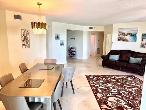 1180 Gulf Boulevard Clearwater FL 33767