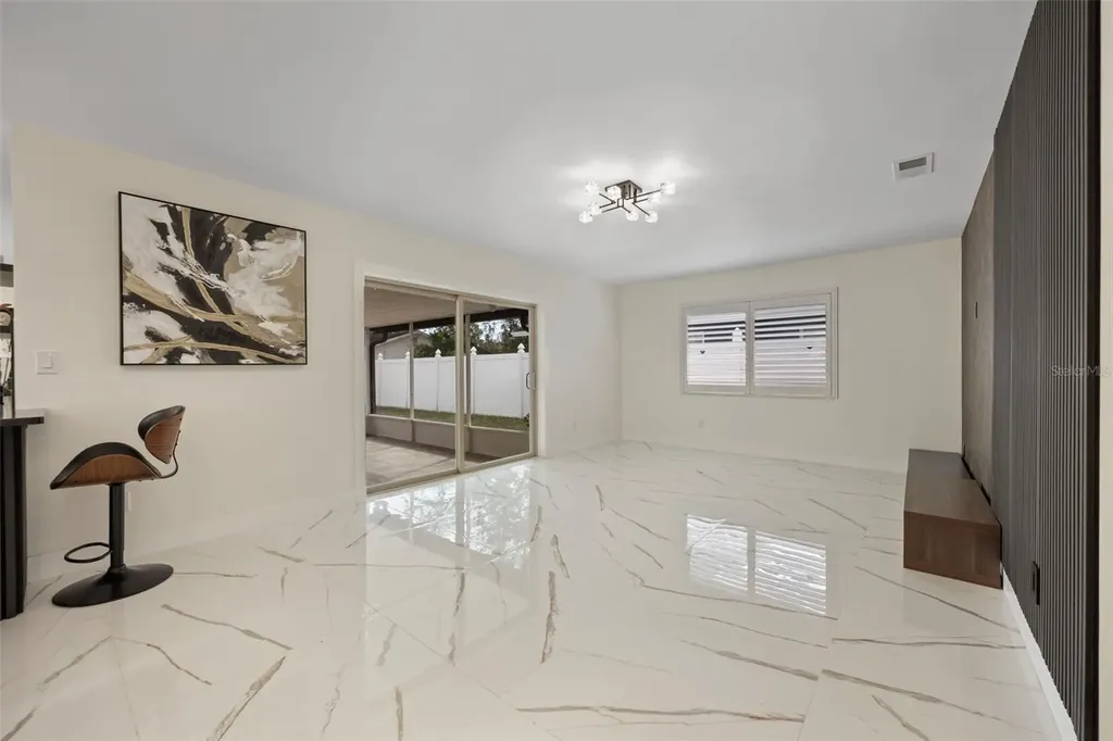 5921 Denver Street NE St Petersburg FL 33703