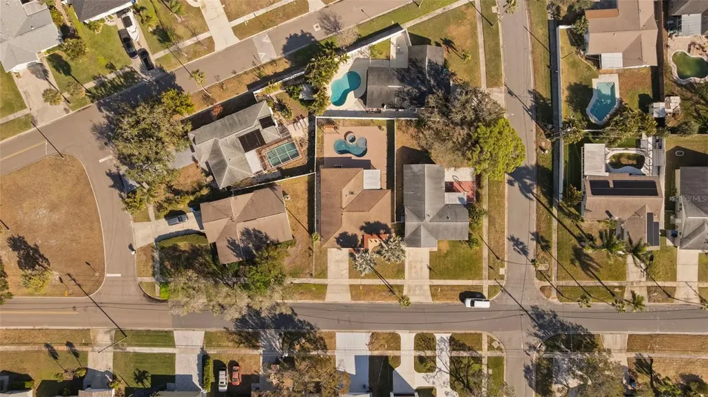 5921 Denver Street NE St Petersburg FL 33703