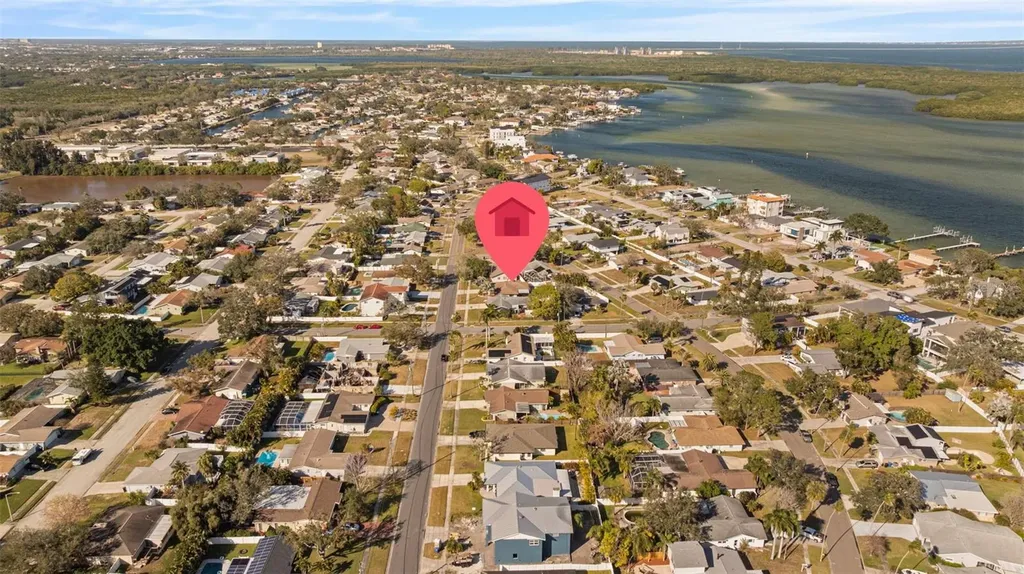 5921 Denver Street NE St Petersburg FL 33703
