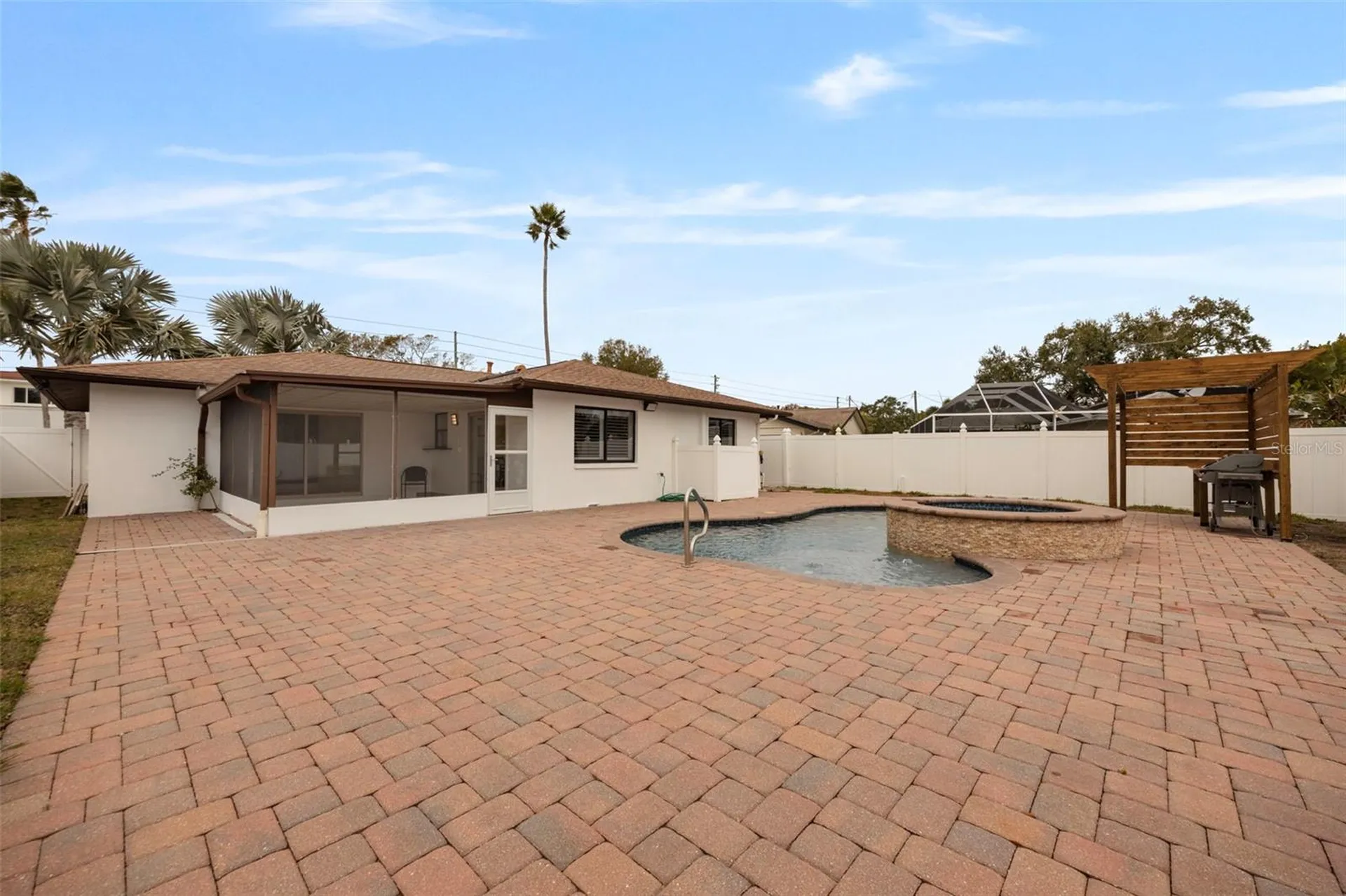 5921 Denver Street NE St Petersburg FL 33703
