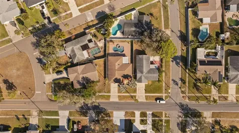 5921 Denver Street NE St Petersburg FL 33703