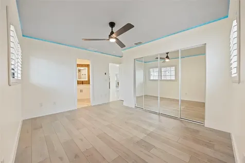 5921 Denver Street NE St Petersburg FL 33703
