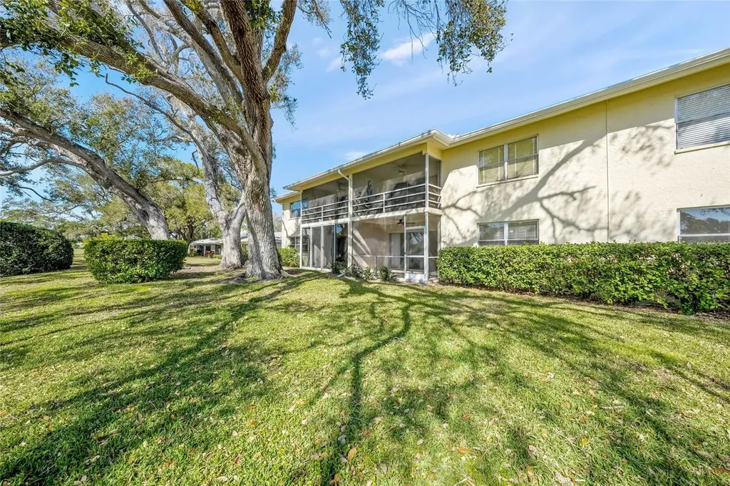 7860 Palm Aire Lane Sarasota FL 34243