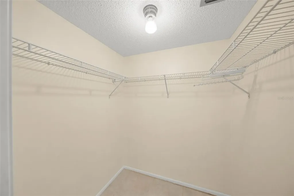 7860 Palm Aire Lane Sarasota FL 34243