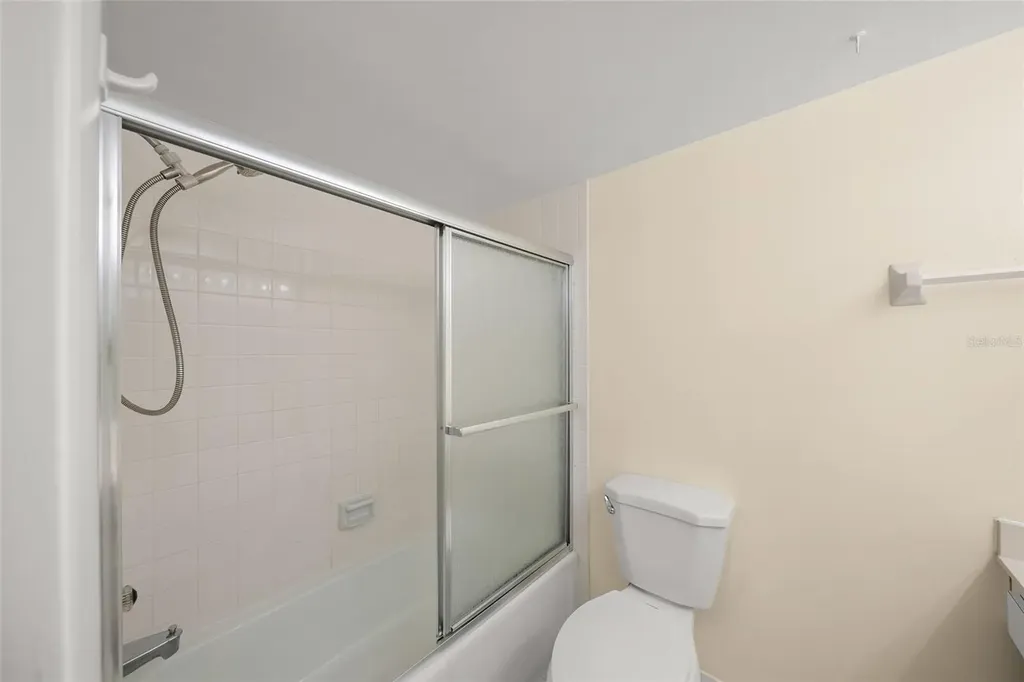 7860 Palm Aire Lane Sarasota FL 34243