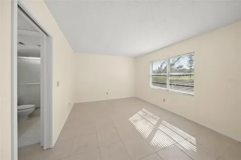 7860 Palm Aire Lane Sarasota FL 34243