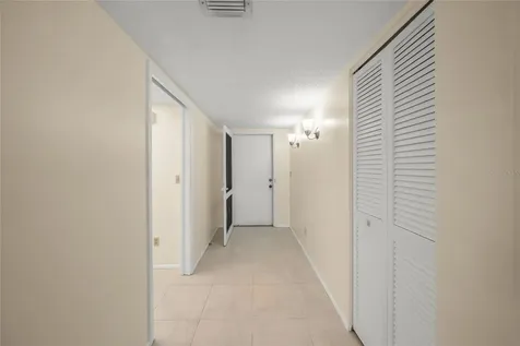 7860 Palm Aire Lane Sarasota FL 34243
