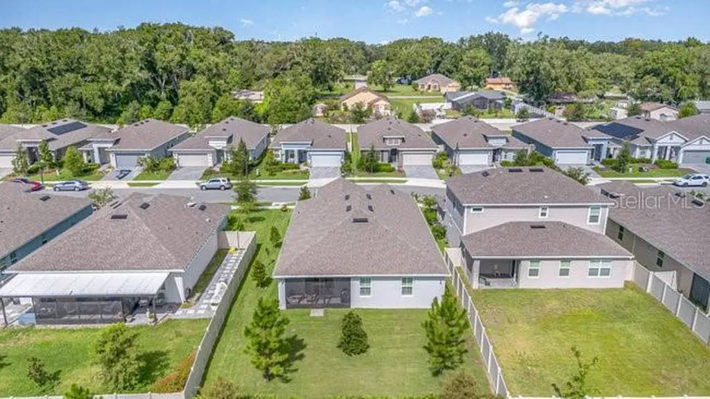 2392 Sirena Lane Mount Dora FL 32757