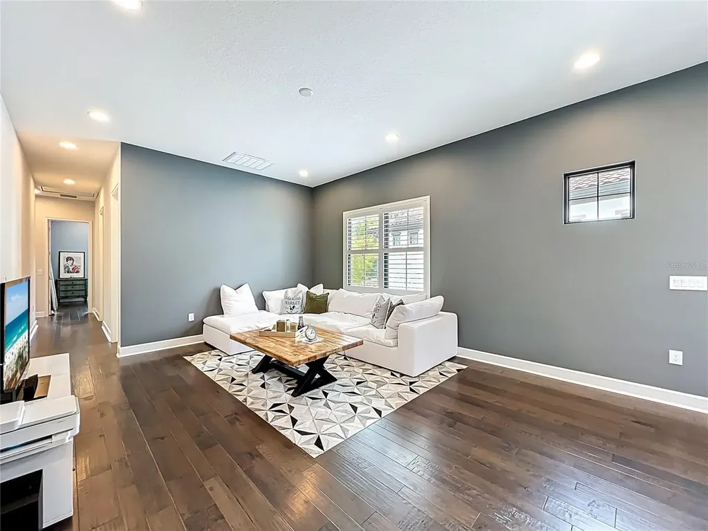 8358 Via Vittoria Way Orlando FL 32819