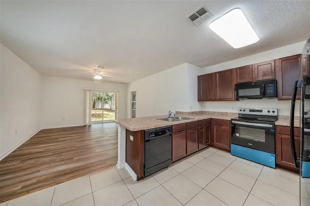 10212 Hawk Storm Avenue Tampa FL 33610