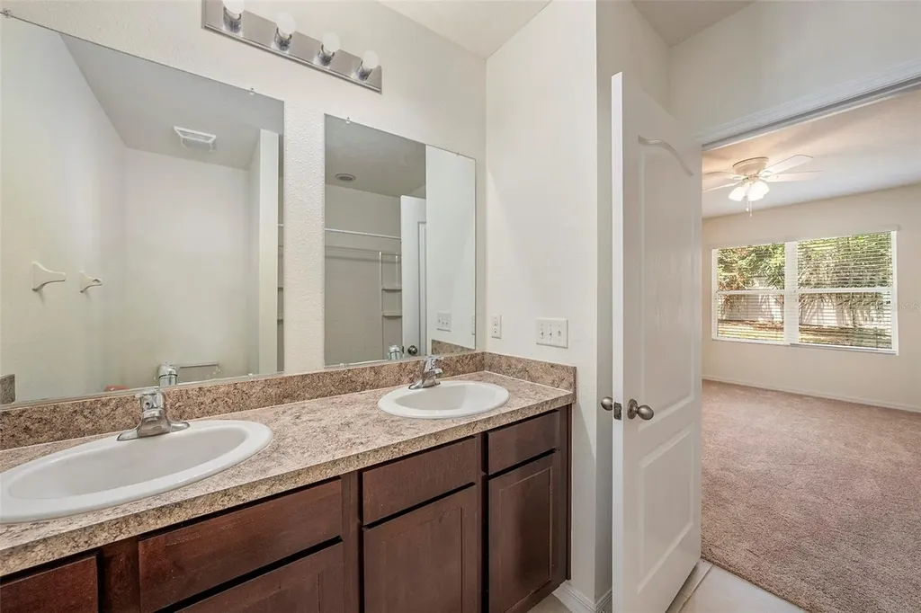10212 Hawk Storm Avenue Tampa FL 33610