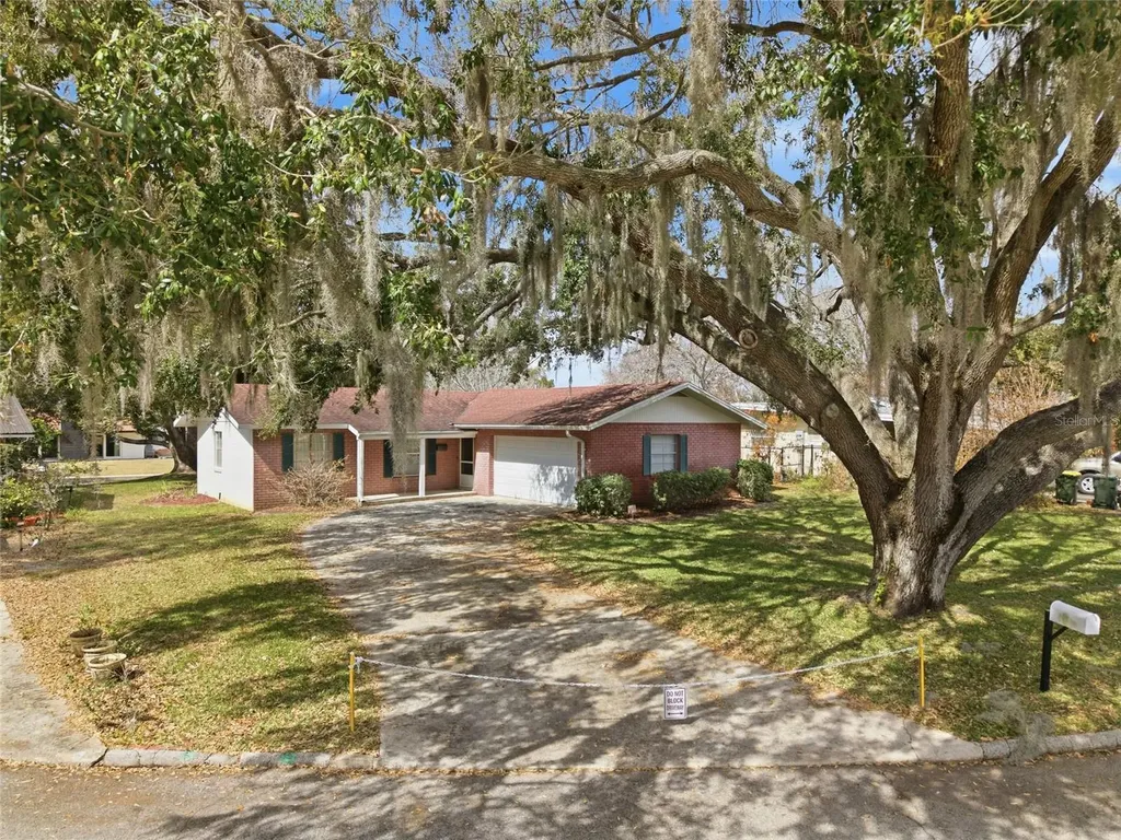 530 Mar Nan Mar Place Clermont FL 34711