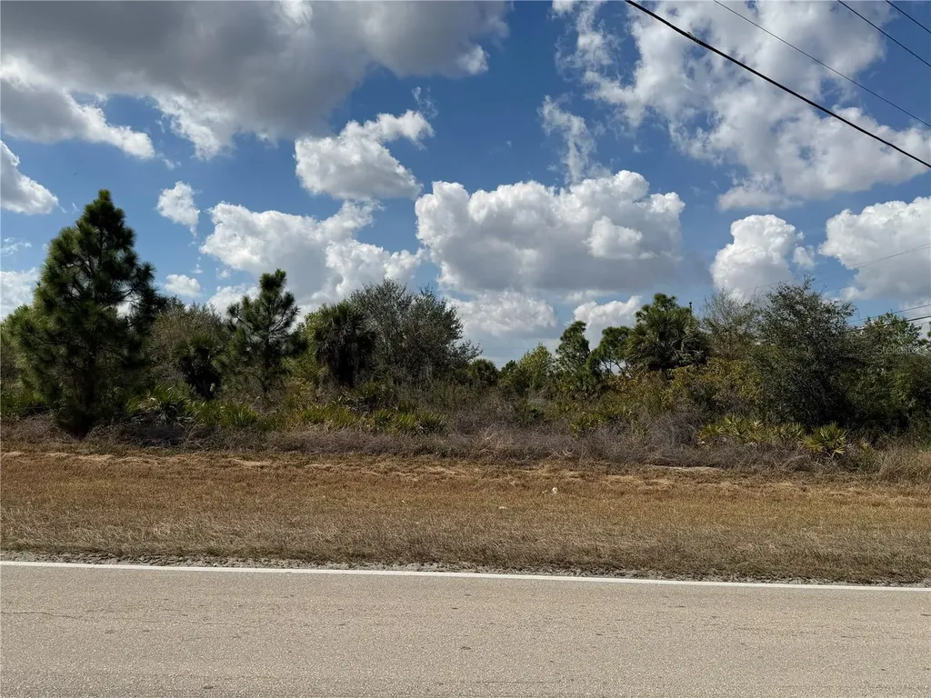 524 Columbus Boulevard S Lehigh Acres FL 33974