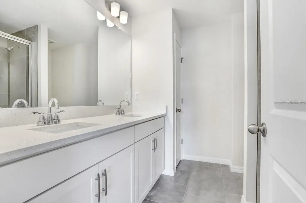 5347 Coldpine Place Seffner FL 33584