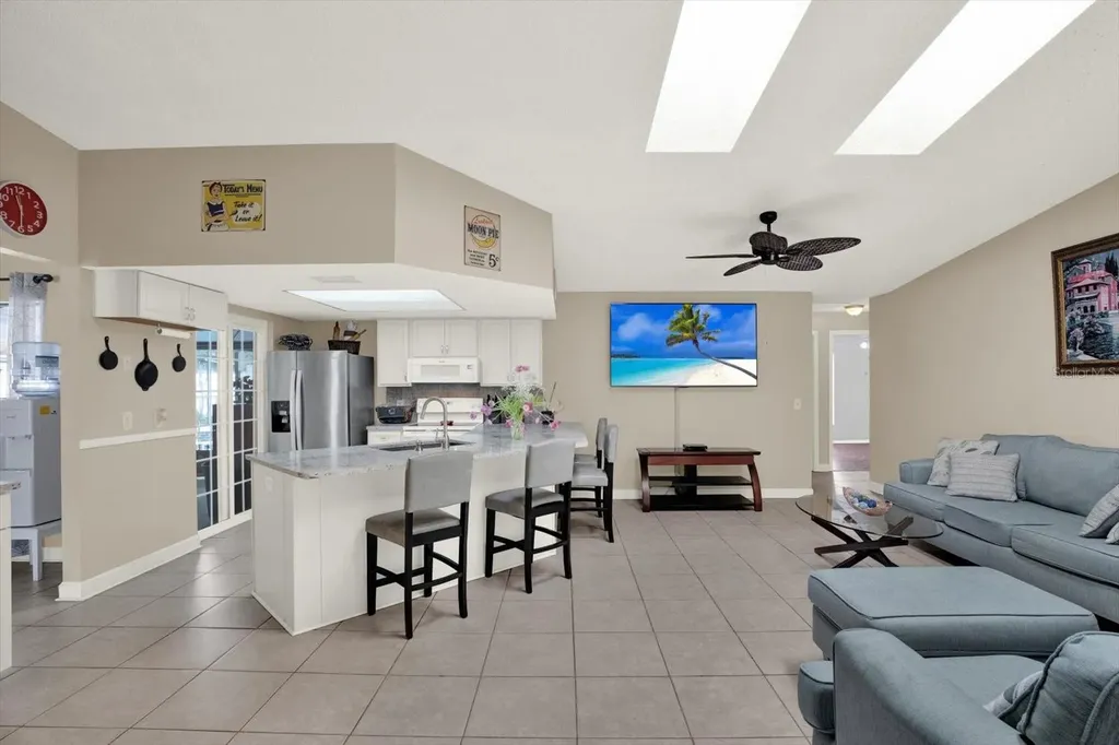 729 Sandy Creek Drive Brandon FL 33511