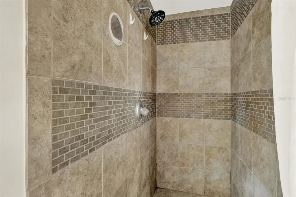 729 Sandy Creek Drive Brandon FL 33511