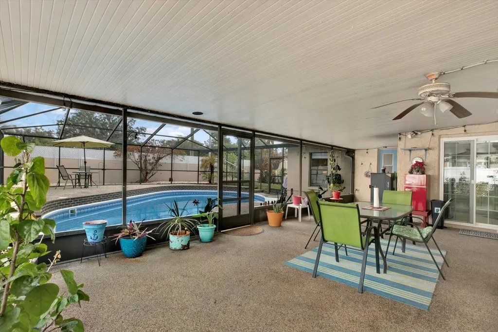 729 Sandy Creek Drive Brandon FL 33511