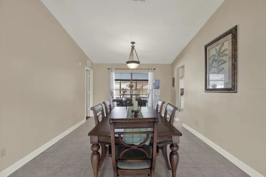 729 Sandy Creek Drive Brandon FL 33511