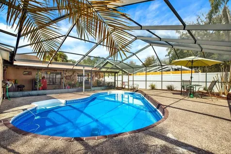 729 Sandy Creek Drive Brandon FL 33511