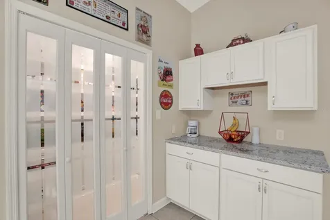 729 Sandy Creek Drive Brandon FL 33511