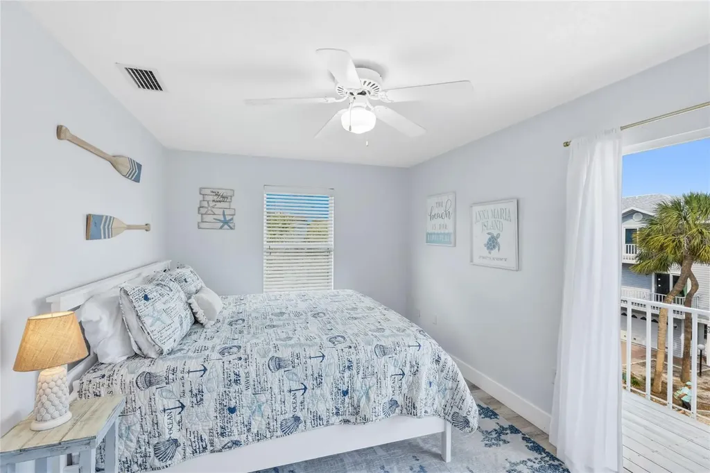 6250 Holmes Boulevard Holmes Beach FL 34217