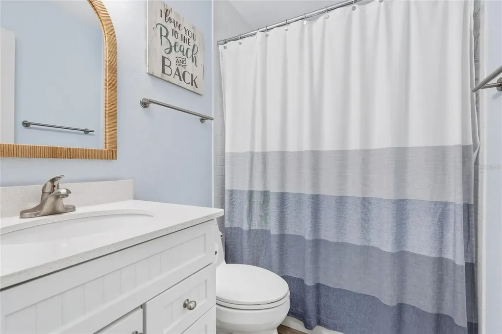 6250 Holmes Boulevard Holmes Beach FL 34217