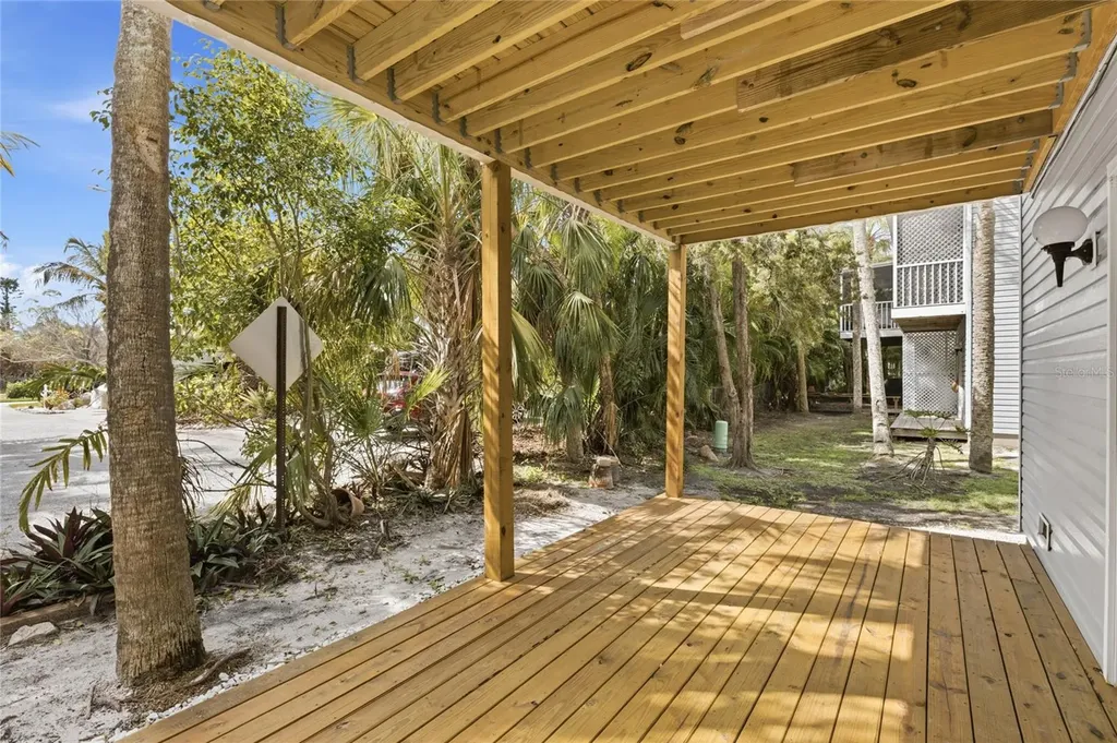 6250 Holmes Boulevard Holmes Beach FL 34217