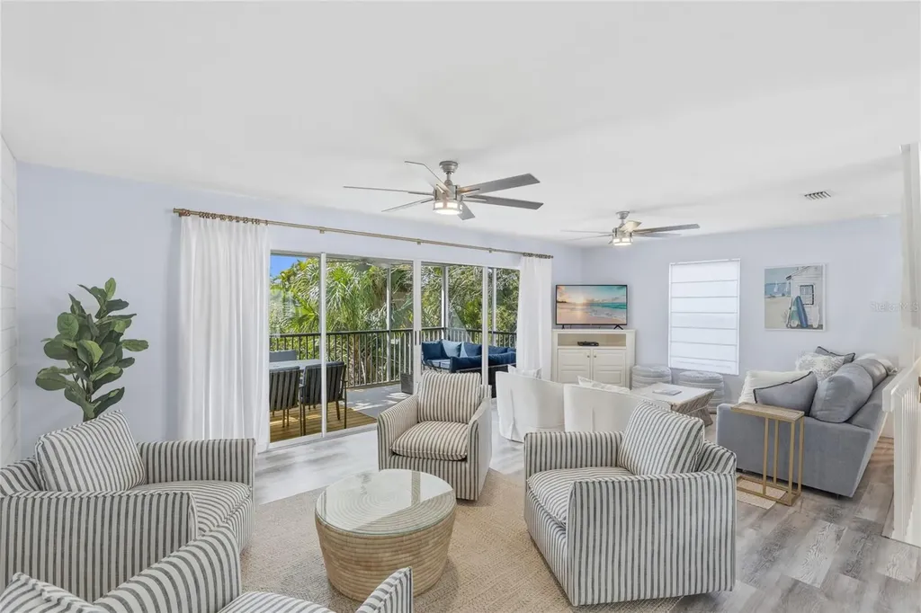 6250 Holmes Boulevard Holmes Beach FL 34217
