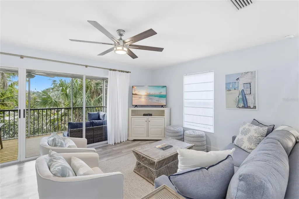 6250 Holmes Boulevard Holmes Beach FL 34217