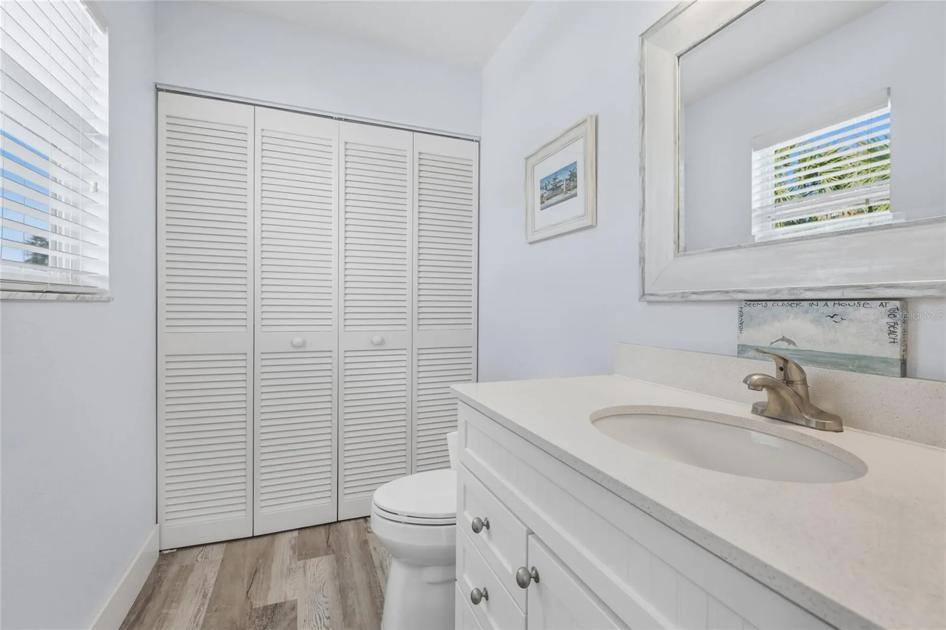 6250 Holmes Boulevard Holmes Beach FL 34217