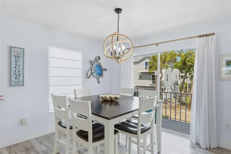 6250 Holmes Boulevard Holmes Beach FL 34217