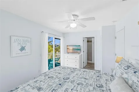 6250 Holmes Boulevard Holmes Beach FL 34217