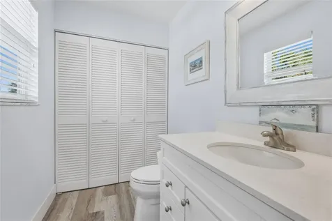 6250 Holmes Boulevard Holmes Beach FL 34217