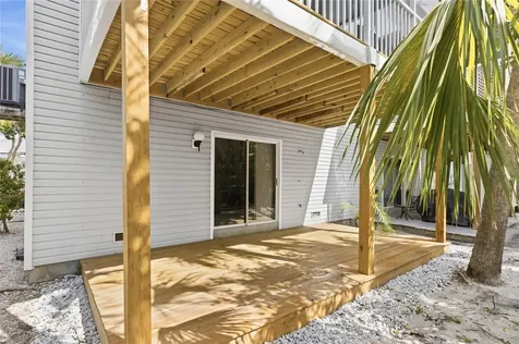 6250 Holmes Boulevard Holmes Beach FL 34217