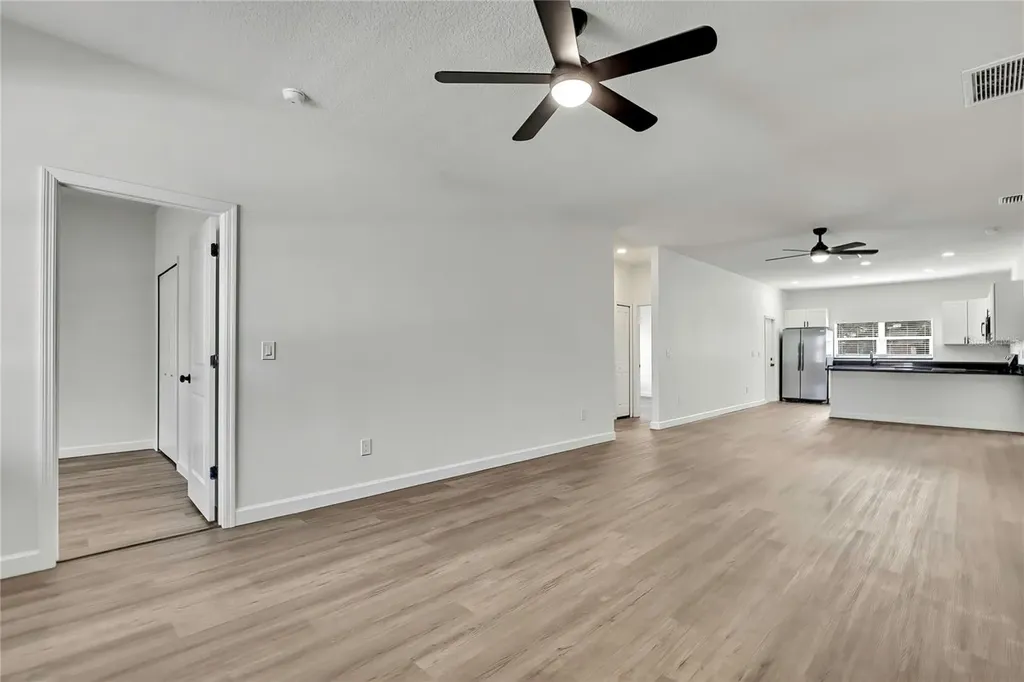 507 E Baker Tampa FL 33603