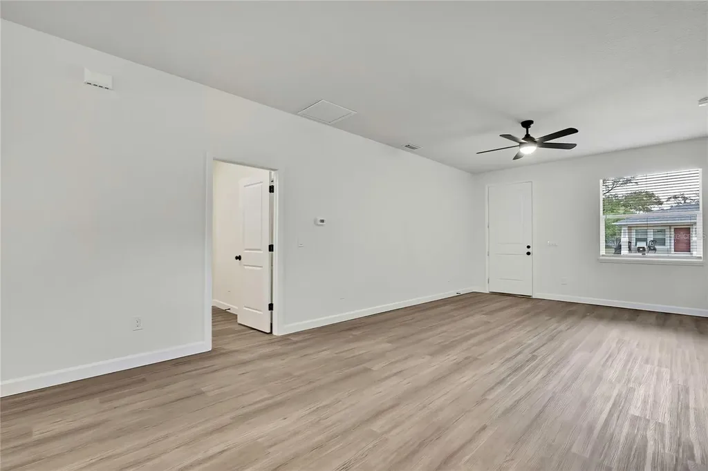 507 E Baker Tampa FL 33603