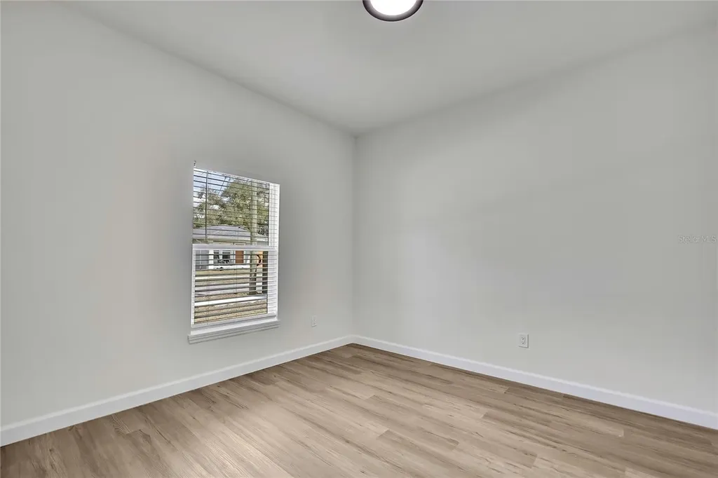507 E Baker Tampa FL 33603