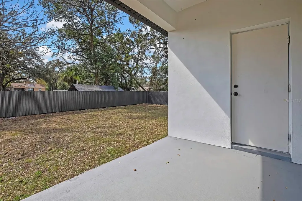 507 E Baker Tampa FL 33603