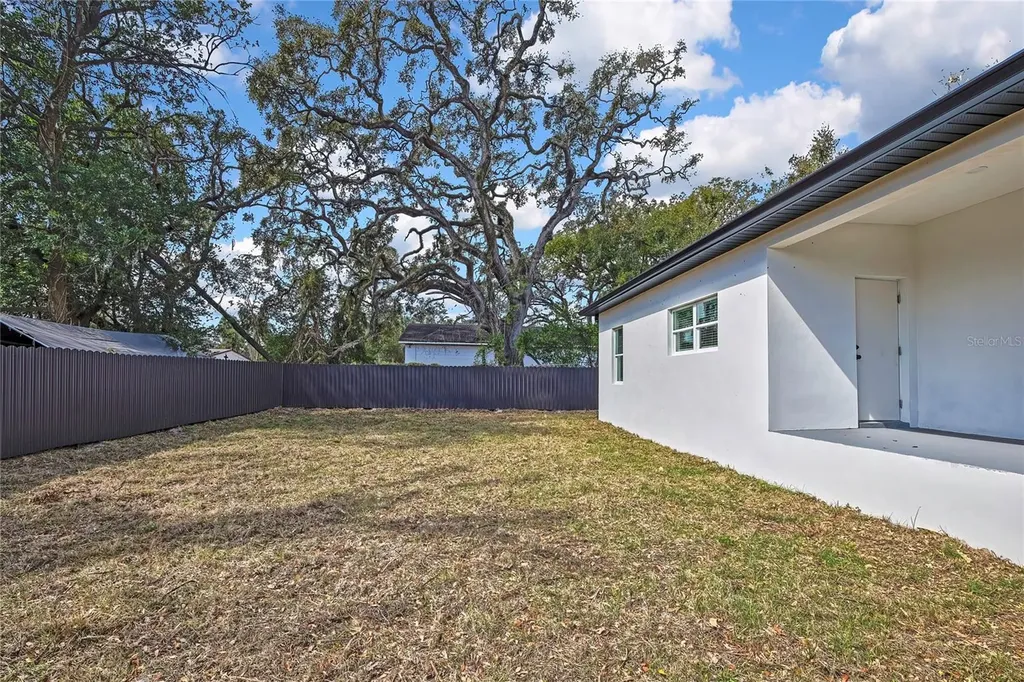 507 E Baker Tampa FL 33603