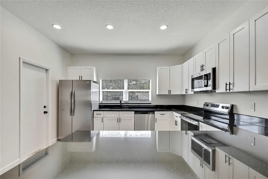507 E Baker Tampa FL 33603
