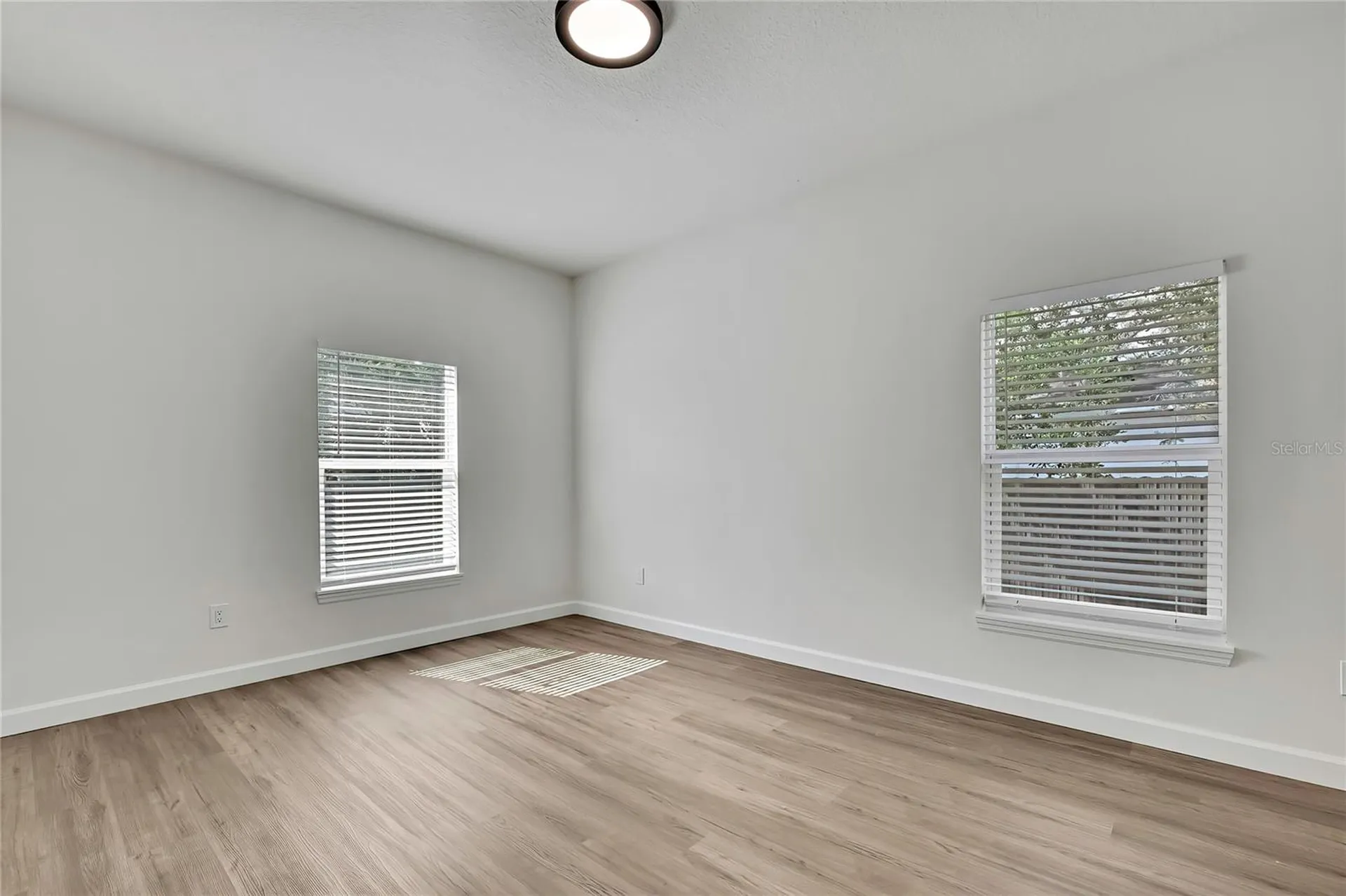 507 E Baker Tampa FL 33603