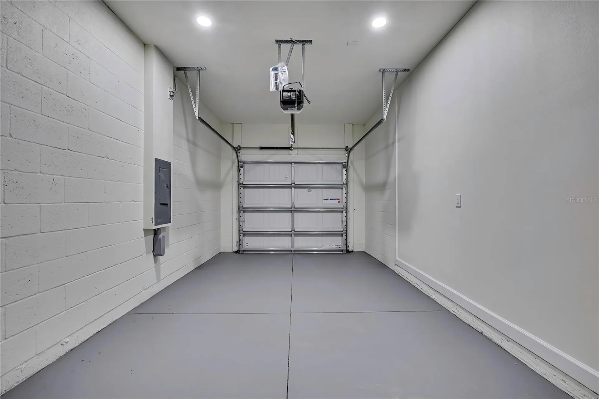 507 E Baker Tampa FL 33603