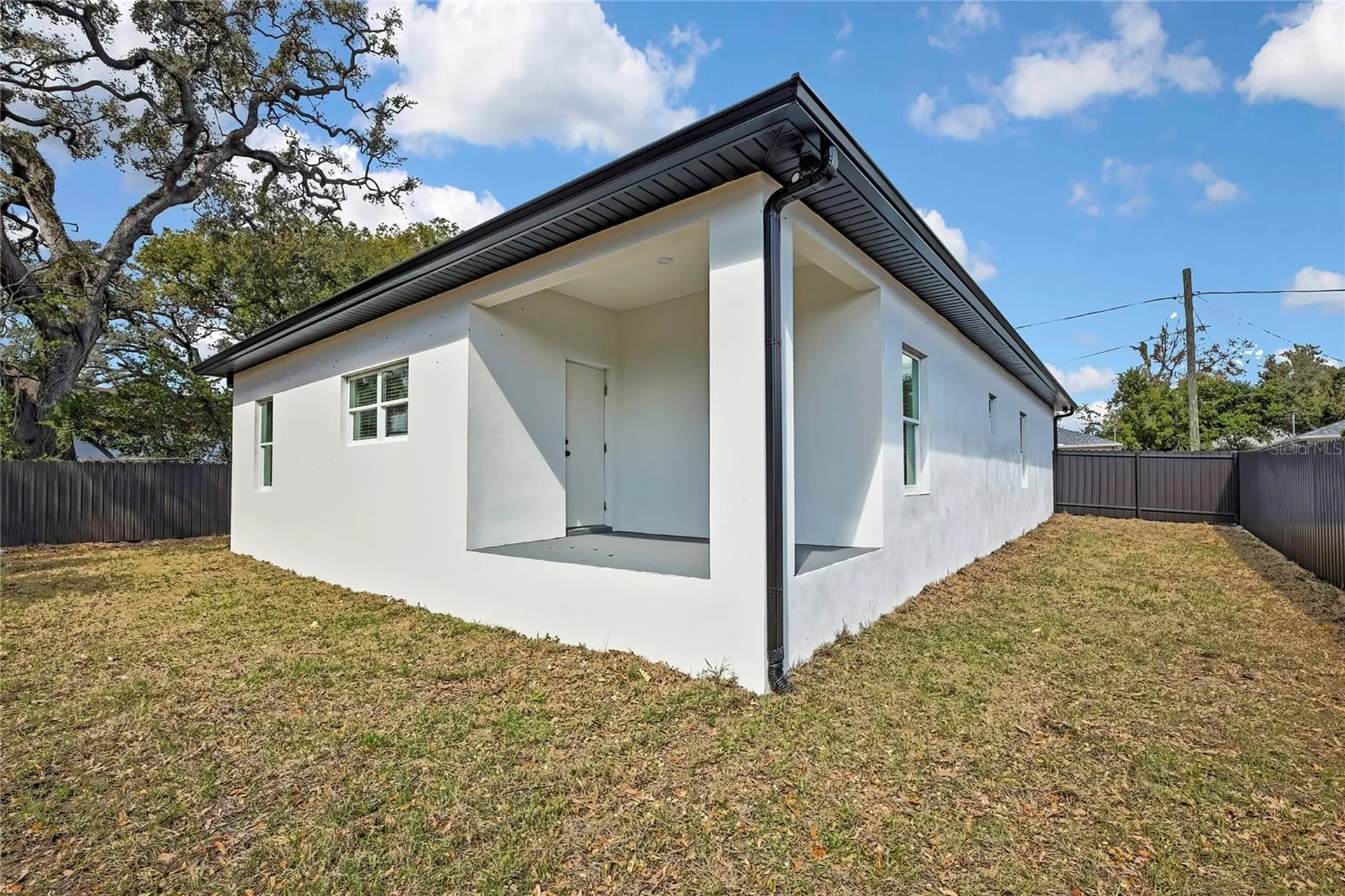 507 E Baker Tampa FL 33603
