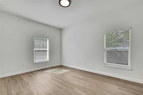 507 E Baker Tampa FL 33603
