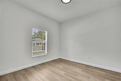 507 E Baker Tampa FL 33603