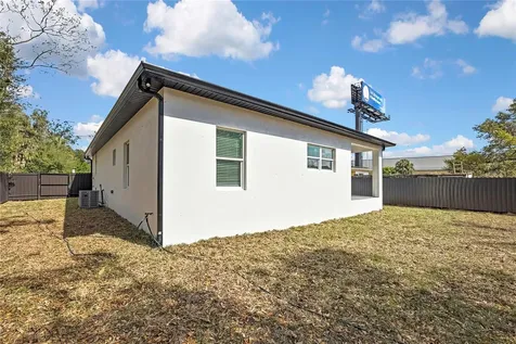 507 E Baker Tampa FL 33603