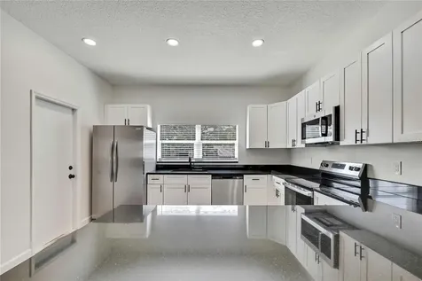507 E Baker Tampa FL 33603