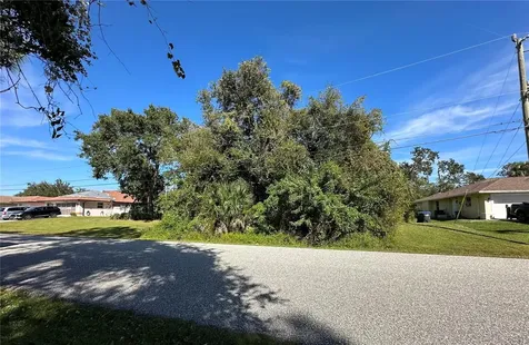 Helliwell Street North Port FL 34291